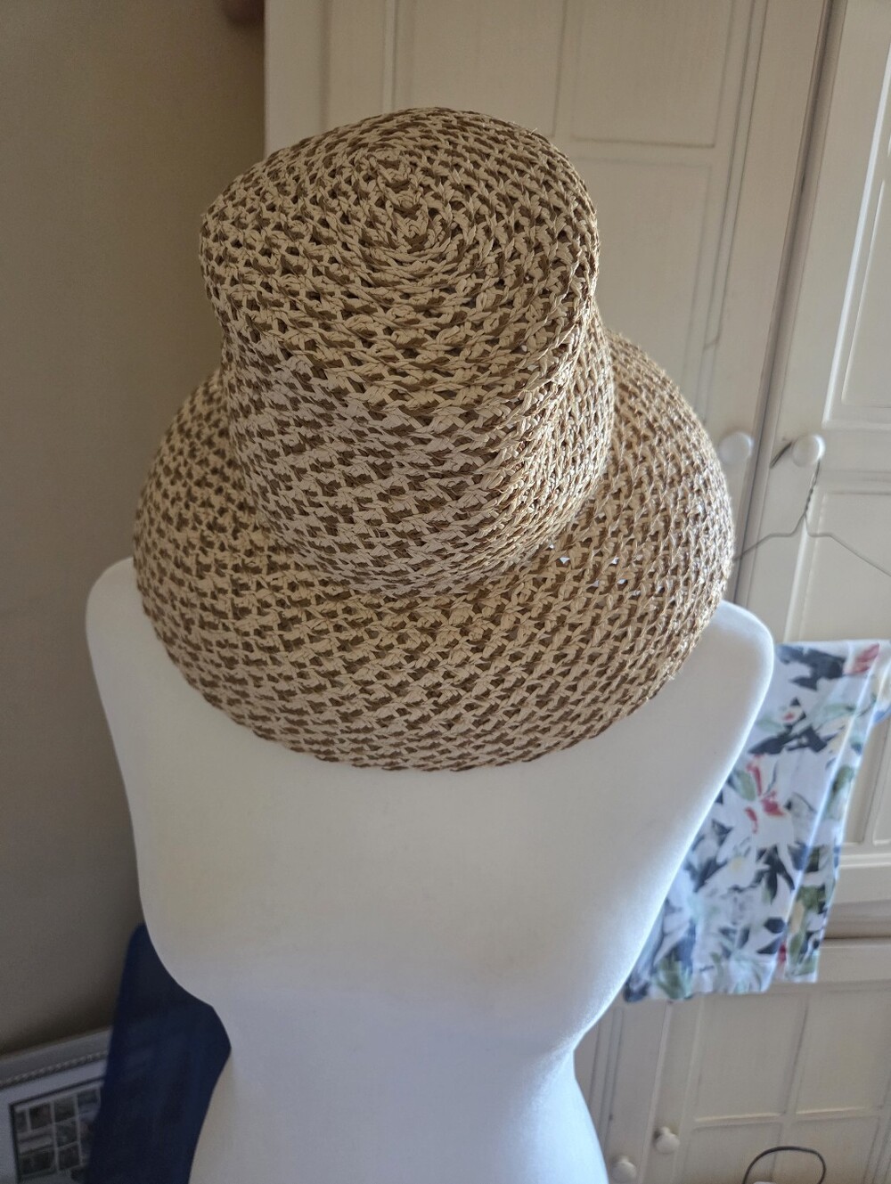 Eric Javits Natural Woven Straw Sun Hat with Open Weave - Picture 2 of 7
